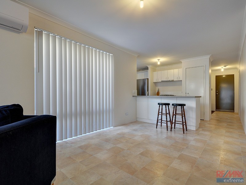 17 Grandis Boulevard, Banksia Grove WA 6031