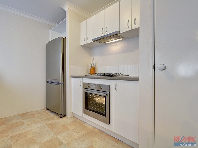 17 Grandis Boulevard, Banksia Grove WA 6031