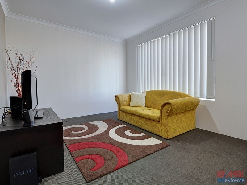 17 Grandis Boulevard, Banksia Grove WA 6031