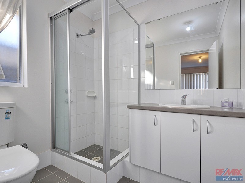 17 Grandis Boulevard, Banksia Grove WA 6031