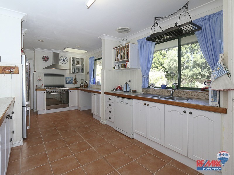 3 Oldham Way, Yanchep WA 6035