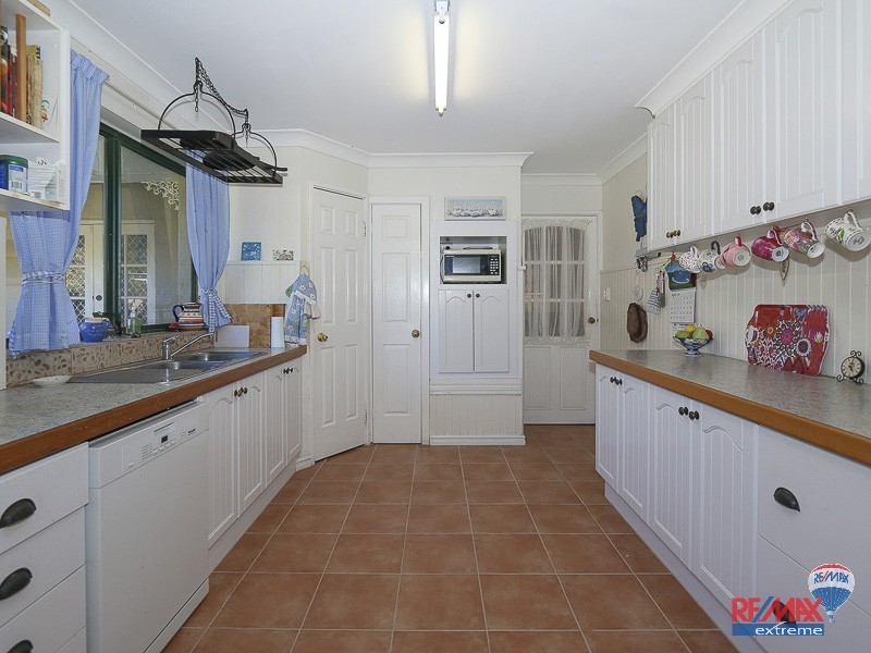 3 Oldham Way, Yanchep WA 6035