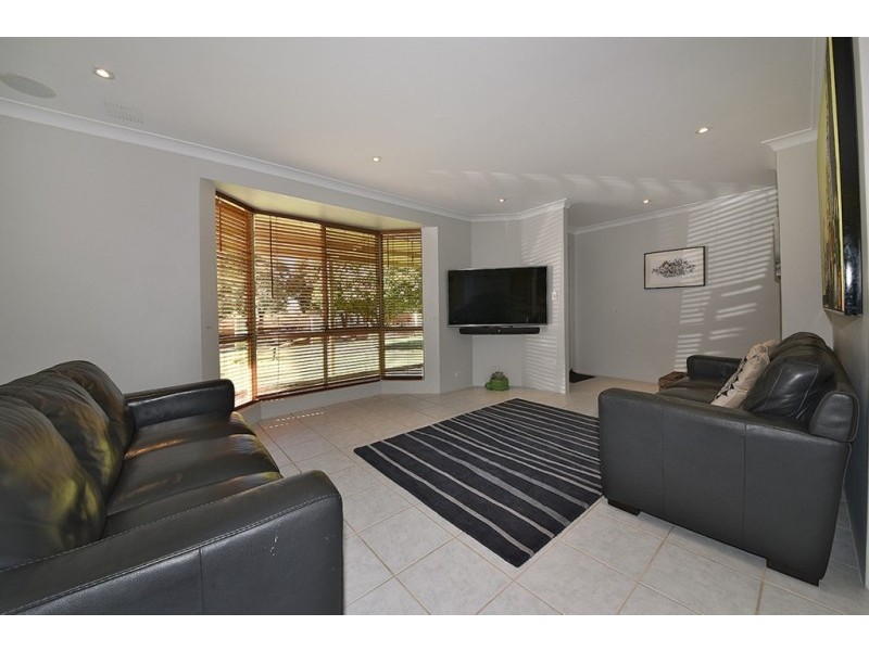 9 Wattle Mews, Hocking WA 6065
