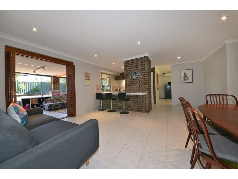 9 Wattle Mews, Hocking WA 6065