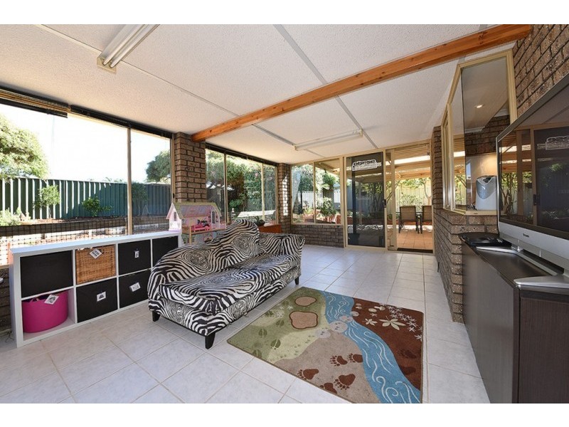 9 Wattle Mews, Hocking WA 6065