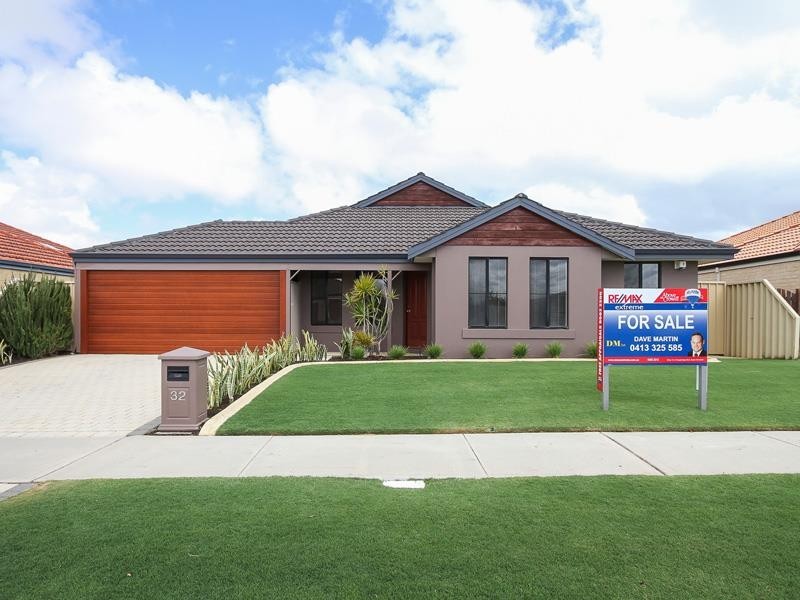 32 Shropshire Crescent, Butler WA 6036