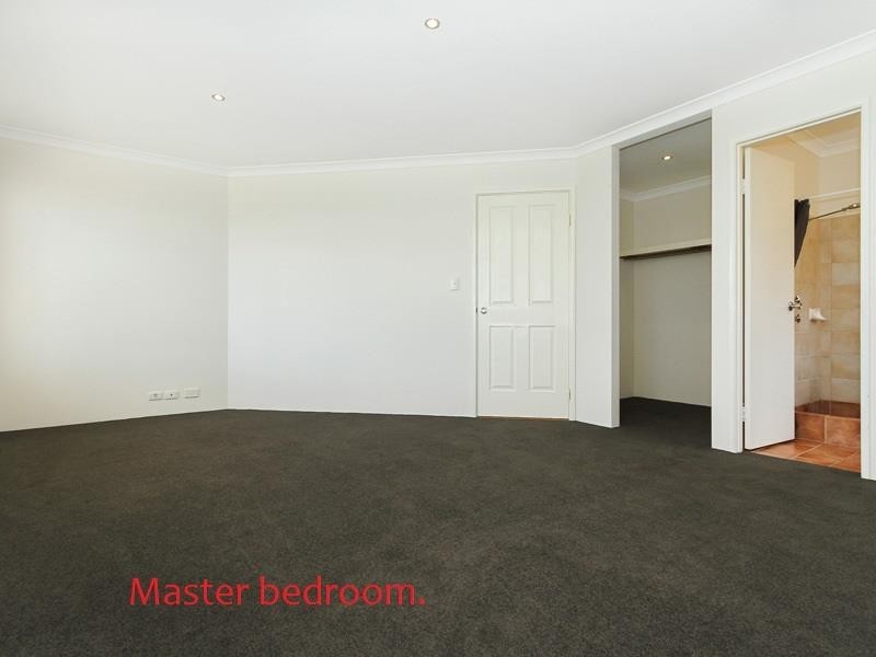 32 Shropshire Crescent, Butler WA 6036