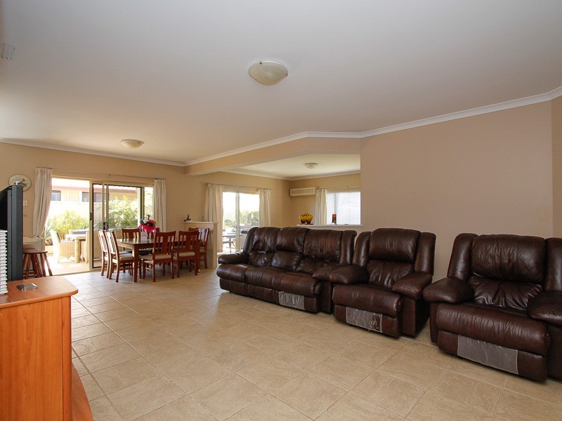 6 Soberton Street, Butler WA 6036