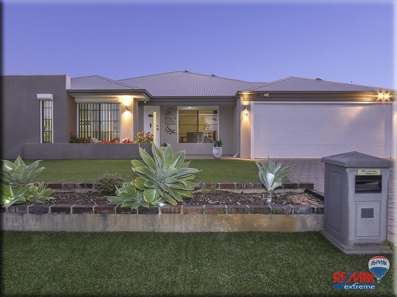 19 Swinford Approach, Butler WA 6036