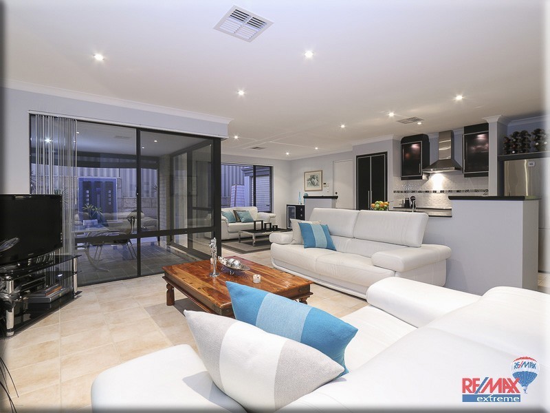 19 Swinford Approach, Butler WA 6036