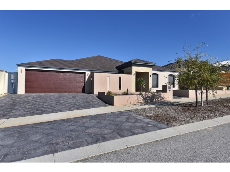 9 Zeppelin Way, Tapping WA 6065