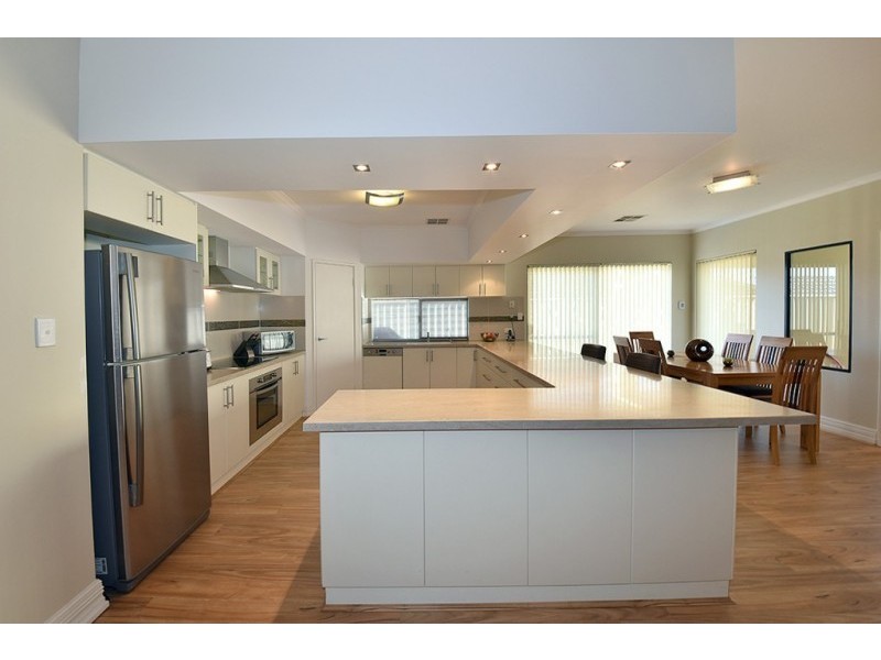 9 Zeppelin Way, Tapping WA 6065