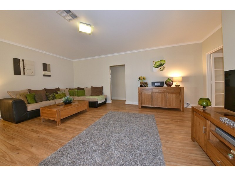 9 Zeppelin Way, Tapping WA 6065