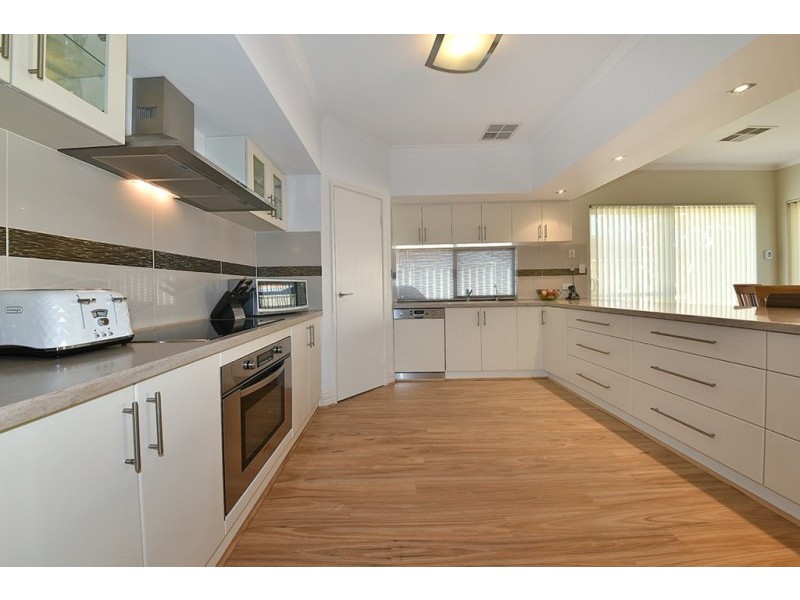 9 Zeppelin Way, Tapping WA 6065