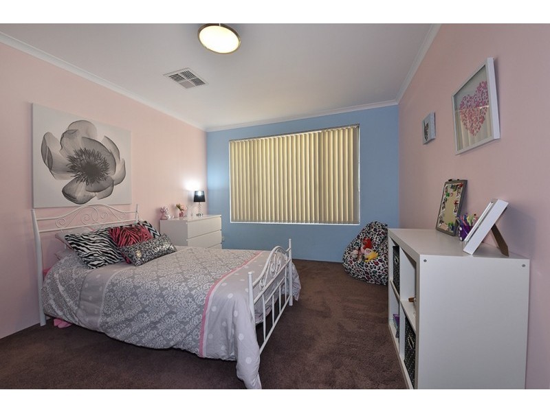 9 Zeppelin Way, Tapping WA 6065