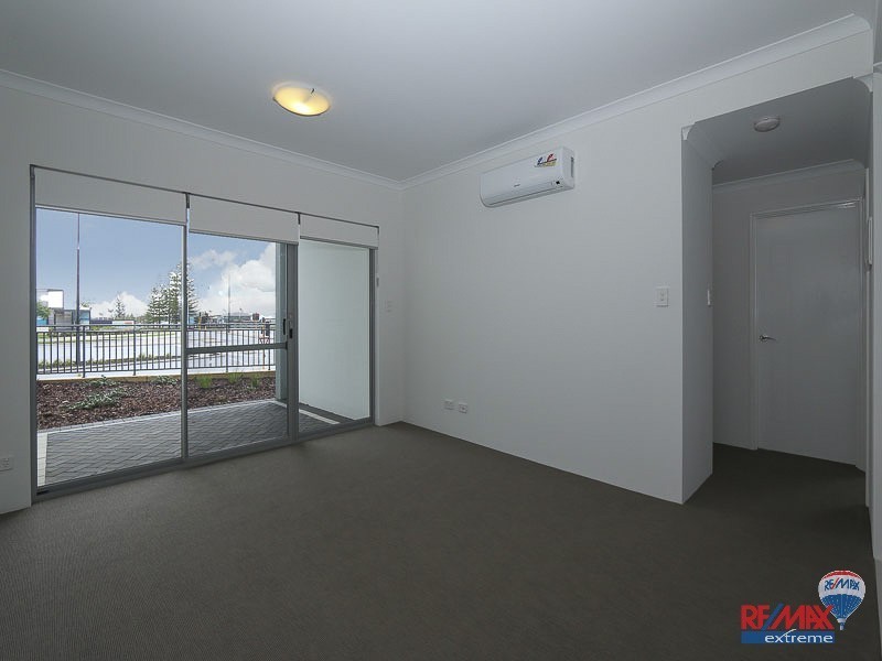23/2 Royston Link, Butler WA 6036