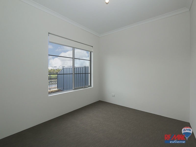 23/2 Royston Link, Butler WA 6036