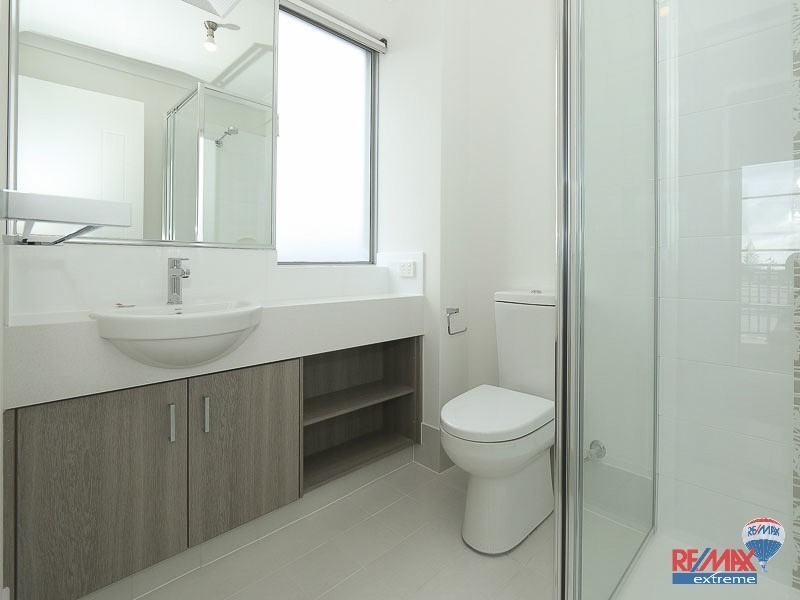 23/2 Royston Link, Butler WA 6036