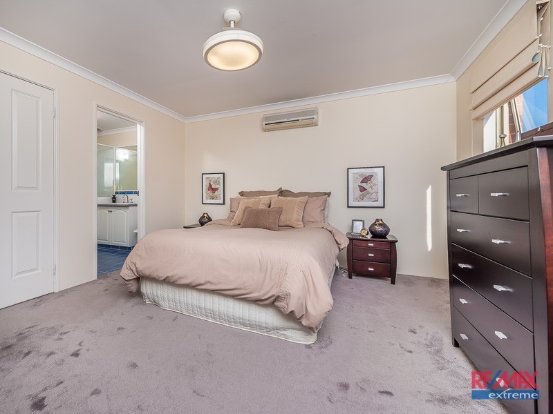 3/3 Grasslands Loop, Kingsley WA 6026