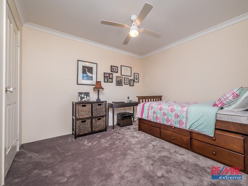 3/3 Grasslands Loop, Kingsley WA 6026