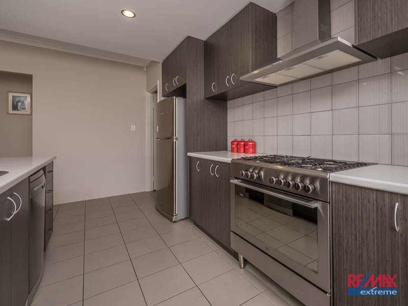 6 Kiev Link, Hocking WA 6065