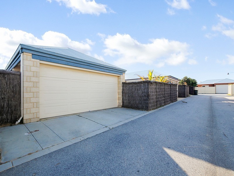 20 Knighton Way, Butler WA 6036