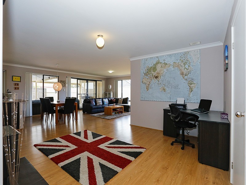 3 Dirleton Loop, Butler WA 6036