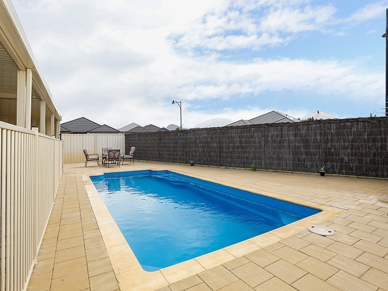 3 Dirleton Loop, Butler WA 6036