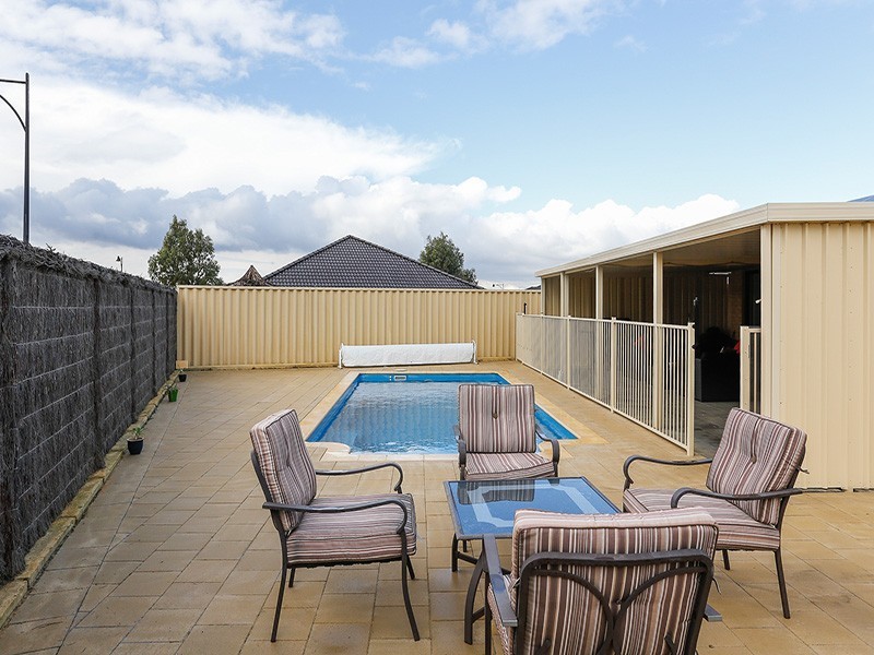 3 Dirleton Loop, Butler WA 6036