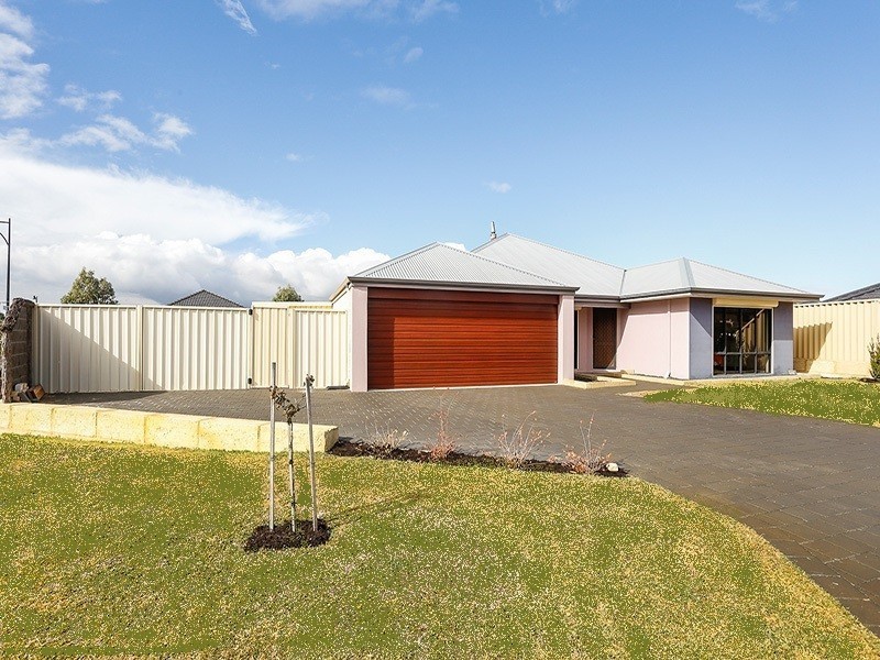 3 Dirleton Loop, Butler WA 6036