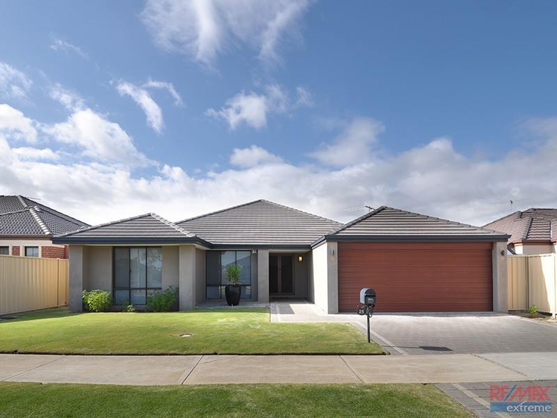 25 Verona Street, Hocking WA 6065