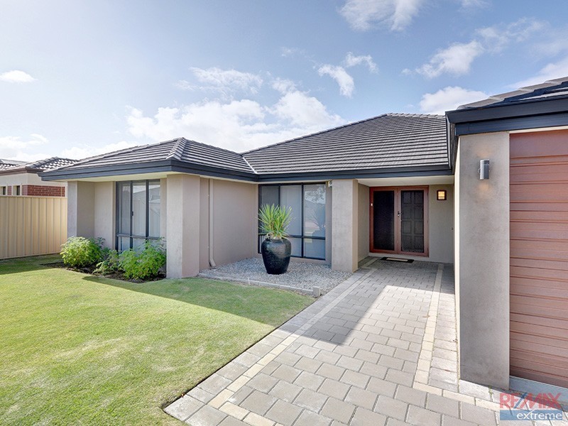 25 Verona Street, Hocking WA 6065