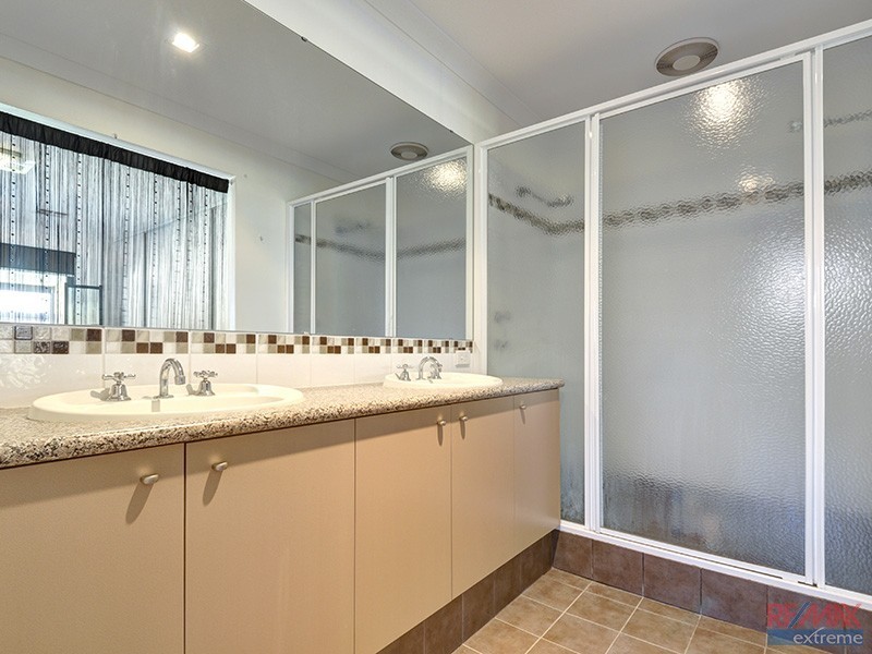 25 Verona Street, Hocking WA 6065