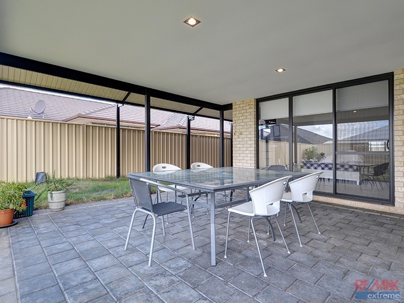 25 Verona Street, Hocking WA 6065