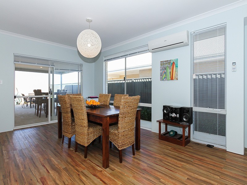 12 Cosmia Grove, Jindalee WA 6036