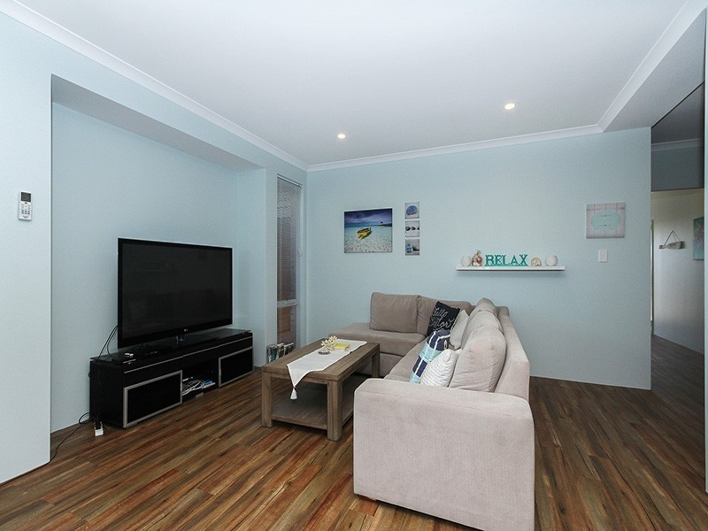 12 Cosmia Grove, Jindalee WA 6036