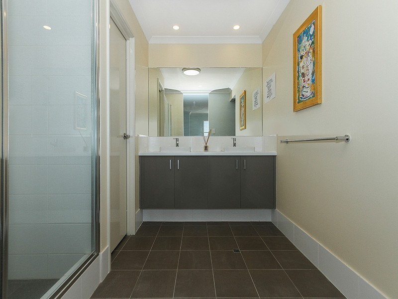 12 Cosmia Grove, Jindalee WA 6036