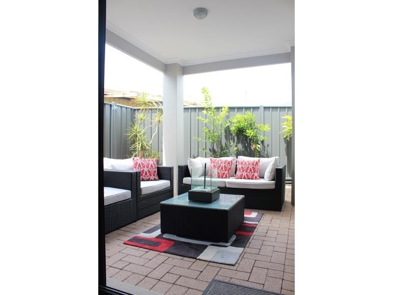 18B Woodchester Place, Nollamara WA 6061