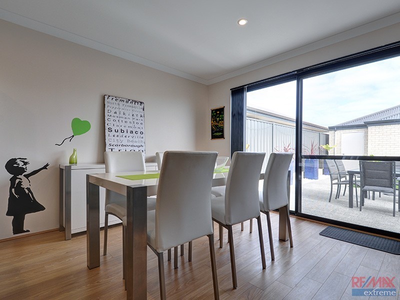 8b Bauer Circle, Banksia Grove WA 6031