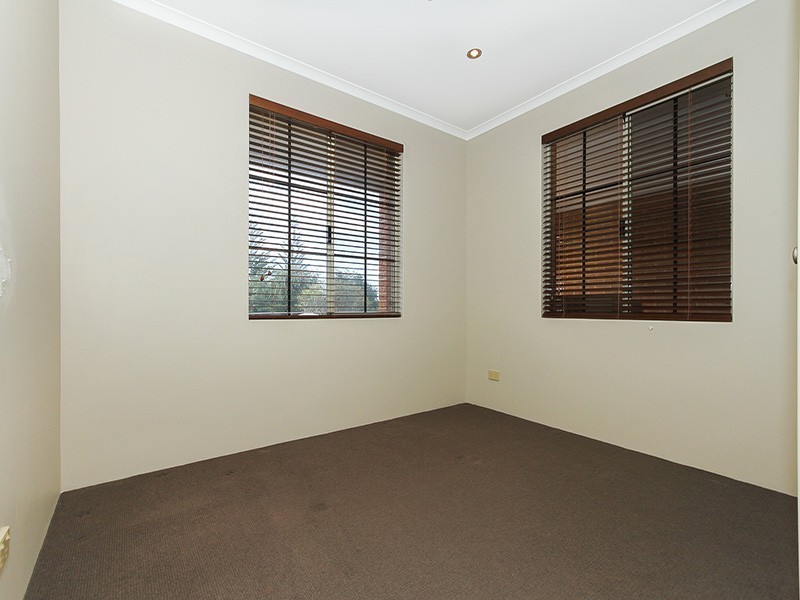 3 Seabird Bend, Jindalee WA 6036