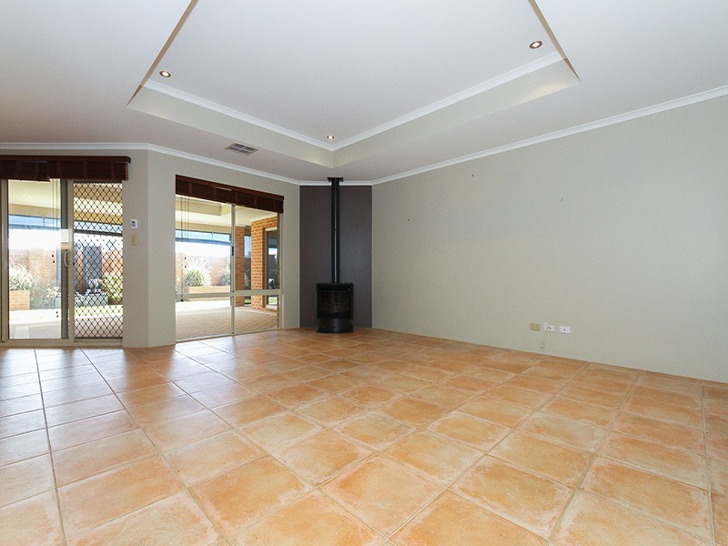 3 Seabird Bend, Jindalee WA 6036