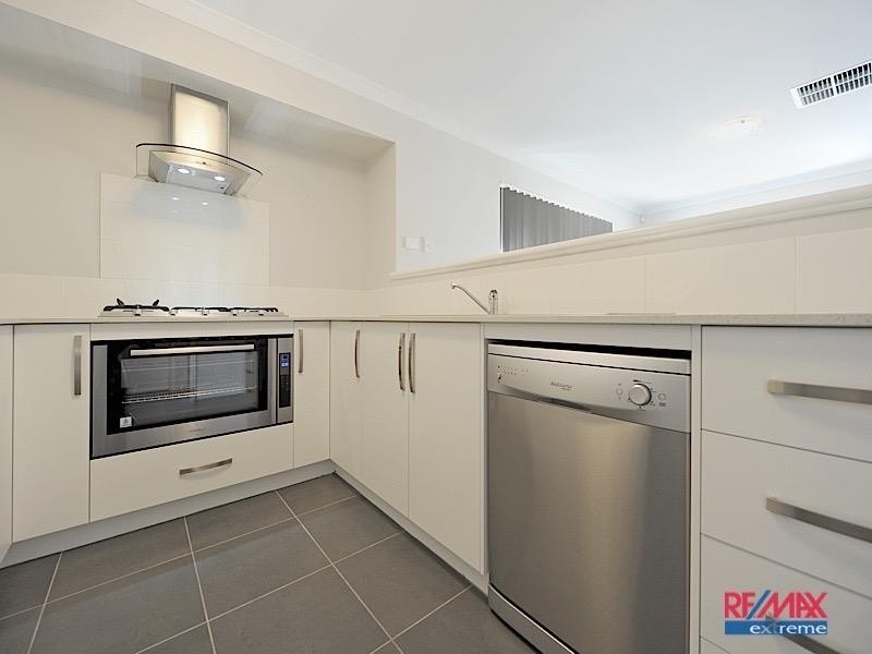 28 Exmouth Drive, Butler WA 6036