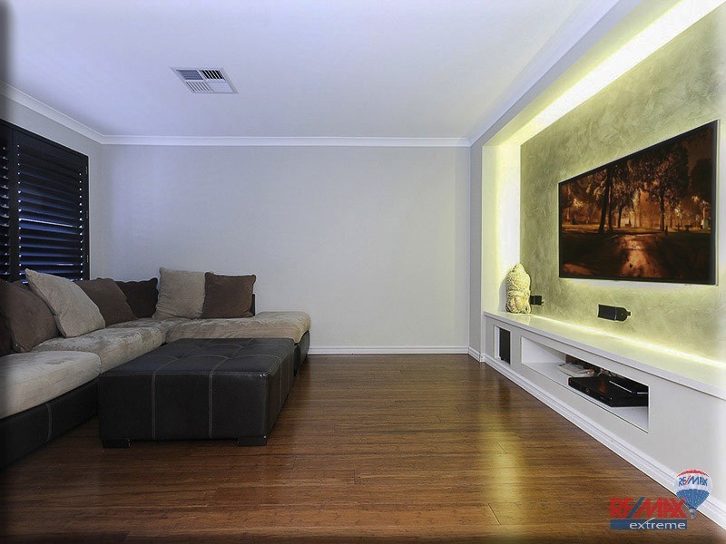 17 Swavesey Avenue, Butler WA 6036