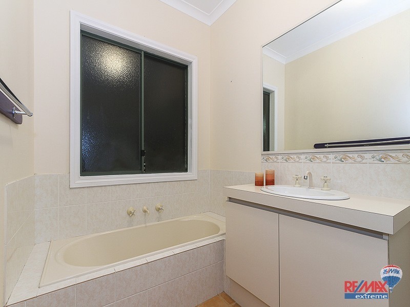 130 Lagoon Drive, Yanchep WA 6035