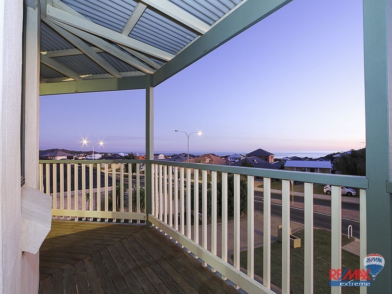 130 Lagoon Drive, Yanchep WA 6035