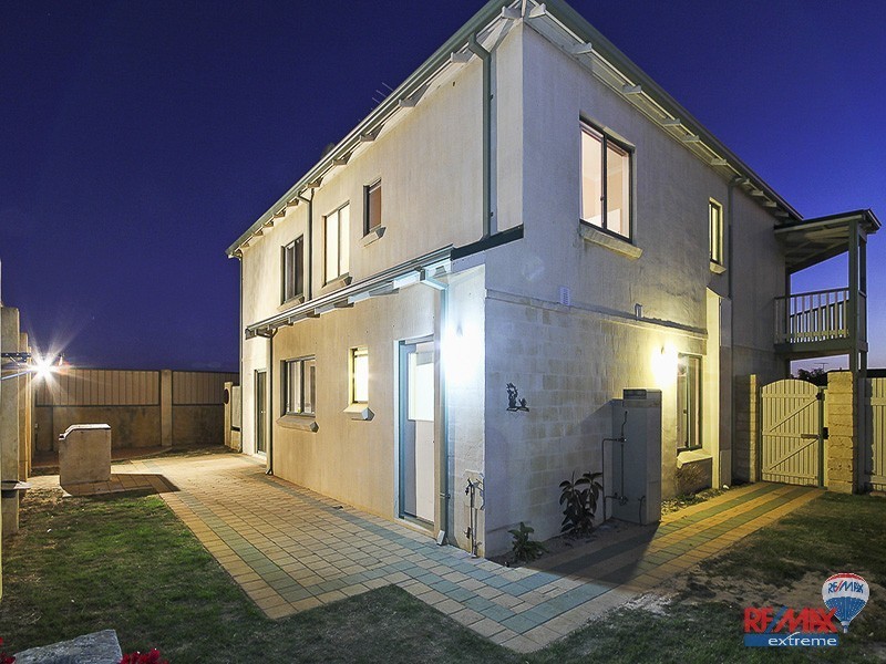 130 Lagoon Drive, Yanchep WA 6035