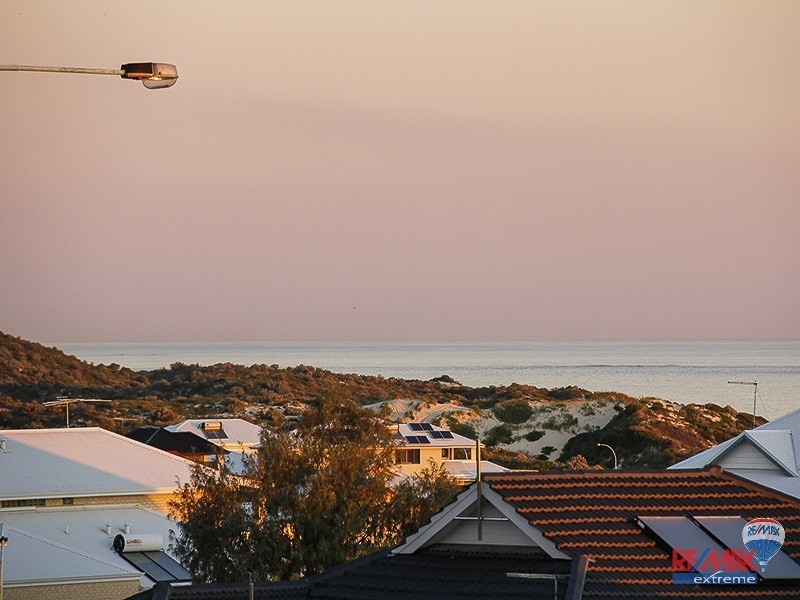 130 Lagoon Drive, Yanchep WA 6035