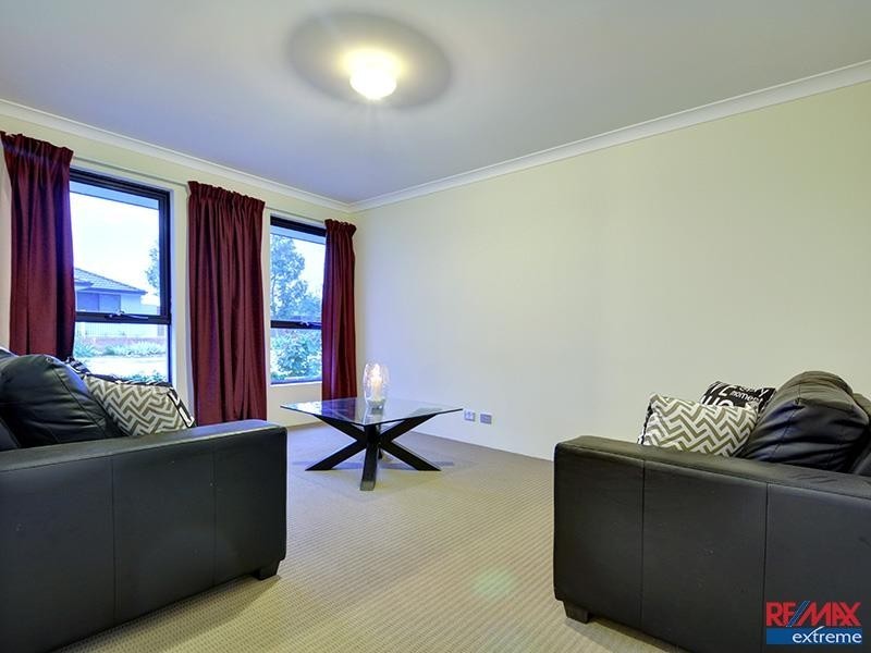 11 Biterax Elbow, Banksia Grove WA 6031