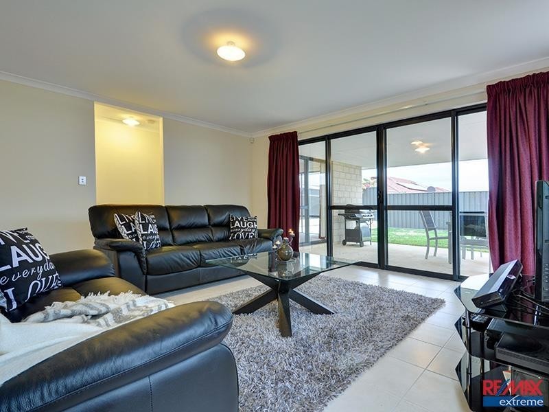 11 Biterax Elbow, Banksia Grove WA 6031