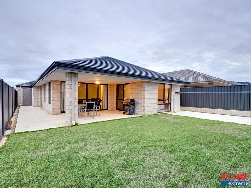 11 Biterax Elbow, Banksia Grove WA 6031